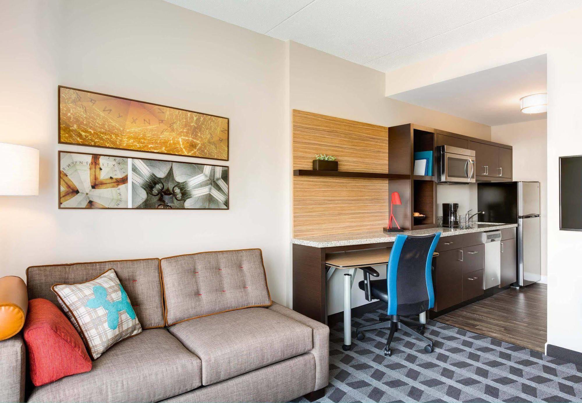 Towneplace Suites By Marriott Aberdeen Melrose Addition Bagian luar foto